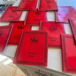 Christmas Carol booklet 🎁🎁🎊🎉🎉🎁🎁🎁